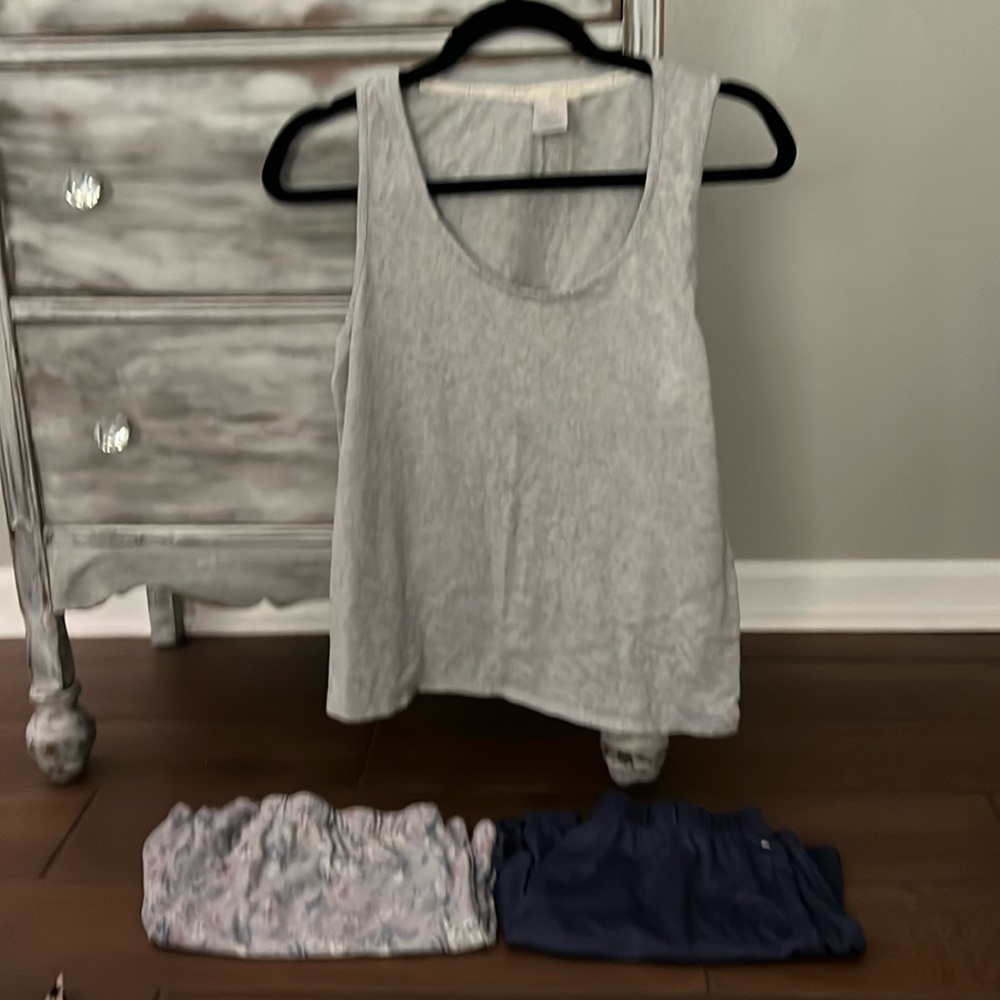 Lucky Brand 3 Piece Pajama Short Set Size M